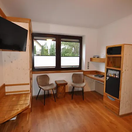 Hotel Pension Blumenbach-3